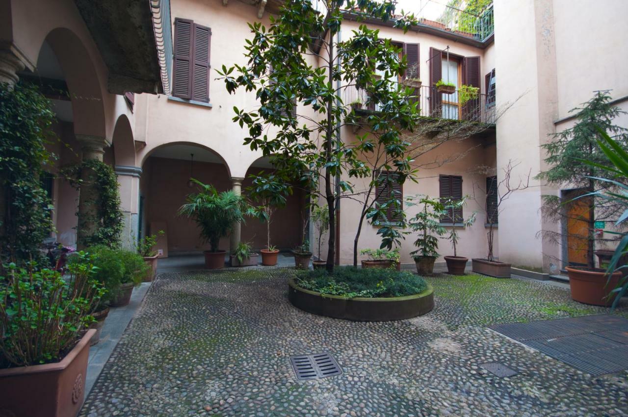 Fancy Blue Duomo Duplex Apartement ミラノ エクステリア 写真