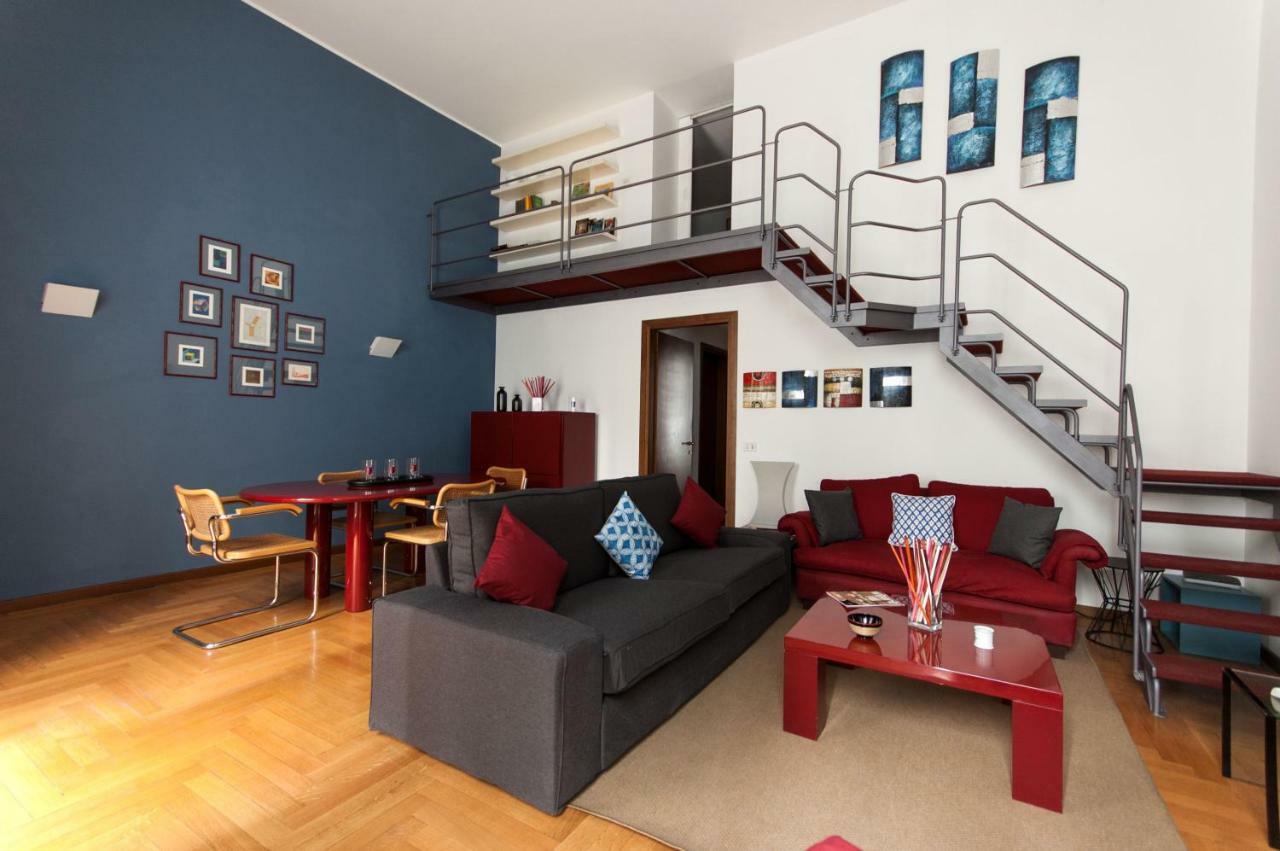 Fancy Blue Duomo Duplex Apartement ミラノ エクステリア 写真