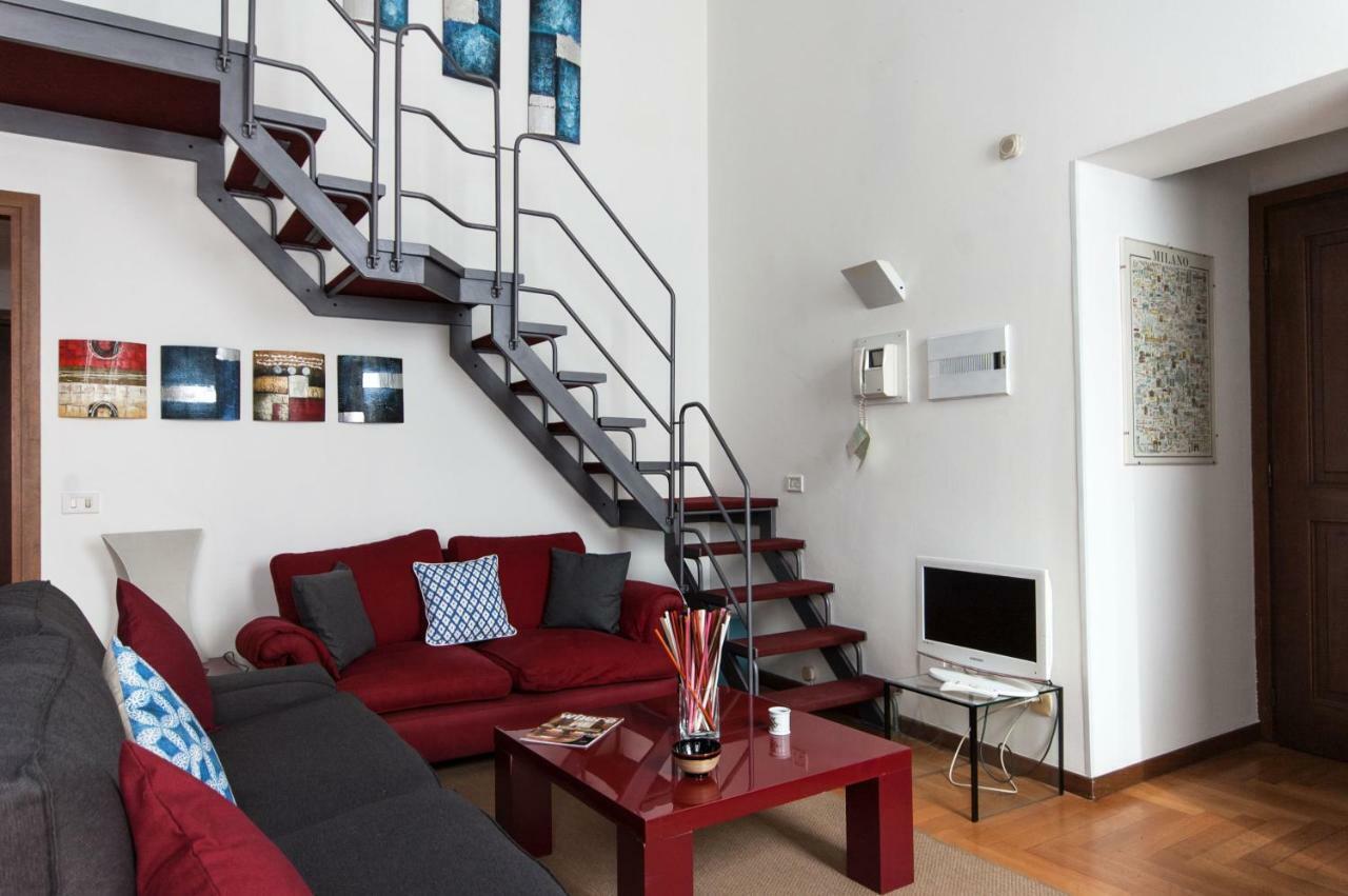 Fancy Blue Duomo Duplex Apartement ミラノ エクステリア 写真